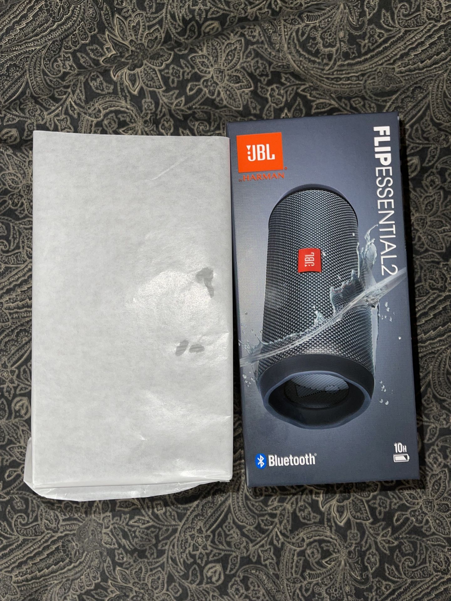JBL Flip Essential 2 Waterproof Bluetooth Speaker Gunmetal NEW SEALED