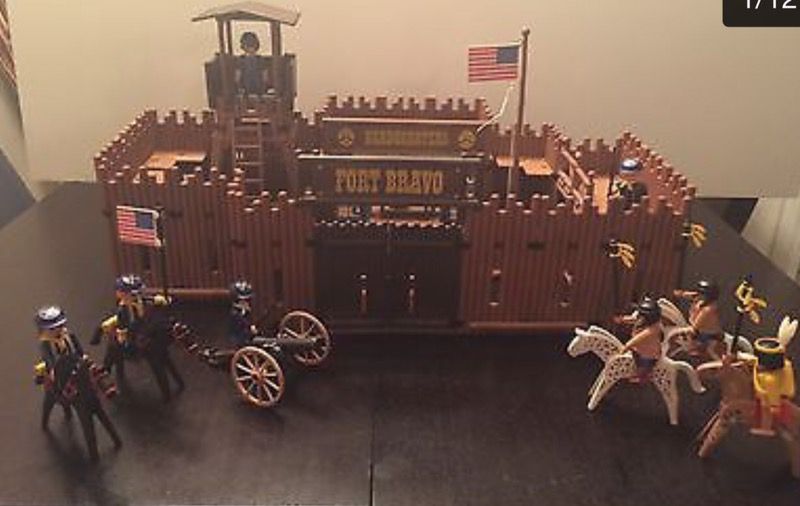 western train and accessories for Sale in Simi Valley, CA -
