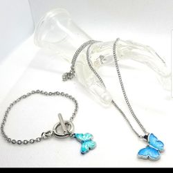 Vintage Butterfly Necklace And bracelet 