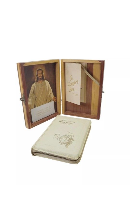 Vintage Memorial Edition Holy Bible Illustrated Copyrighted 1958 with Cedar Box 