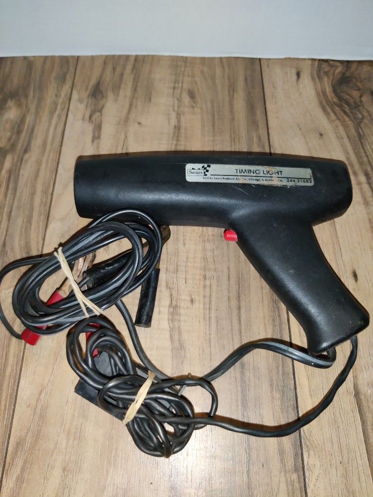 Vintage Sears Inductive Timing Light - model (contact info removed)2. Has wear from age and use. Untested. Sold as is.

