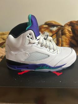 Jordan 5 grape 2025 size 9