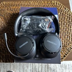 Wireless Gaming Headset – Brand New