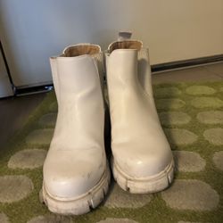Soda White Rain Boots Size 6
