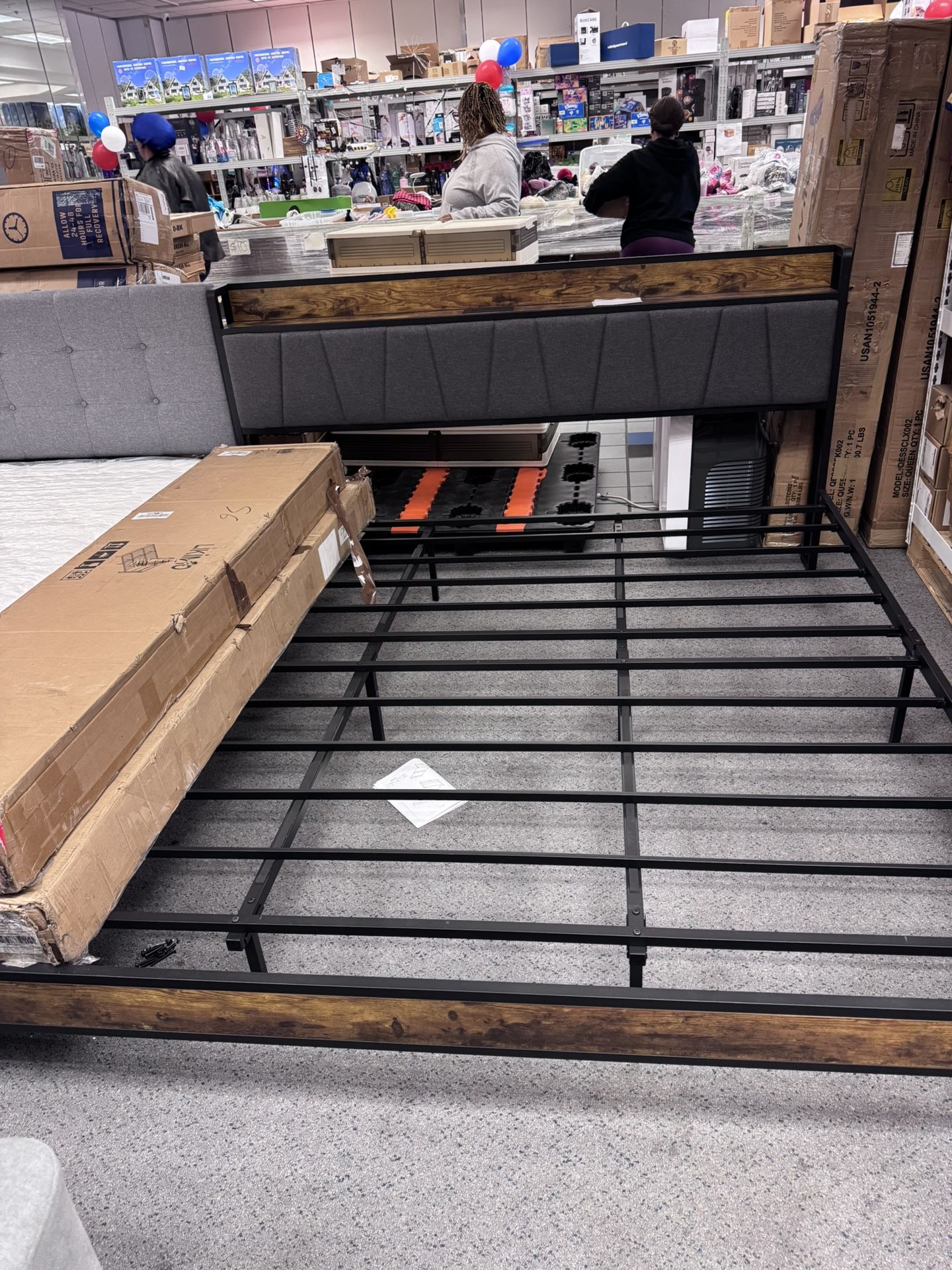 king size bed(brand new)