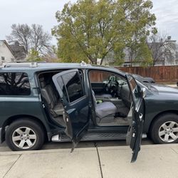 2005 Nissan Armada 