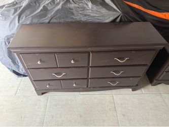 Dresser Nighstands ans Mirror