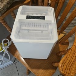 Ice Maker 