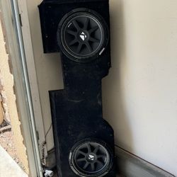 12-in Kicker Speakers