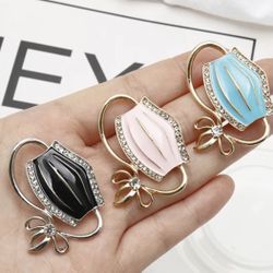 Enamel Mask Brooch Jewelry Metal Lapel Pin 