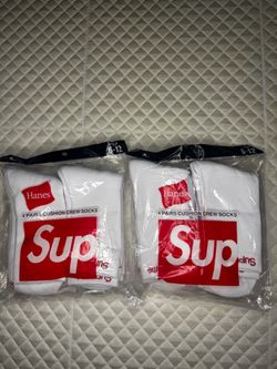 Supreme socks