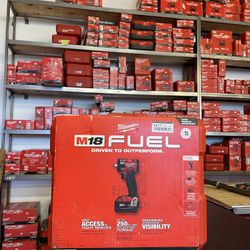 M18 FUEL 18V Lithium-Ion Brushless Cordless 1/2 in. Compact Impact Wrench Kit, Resistant Batteries