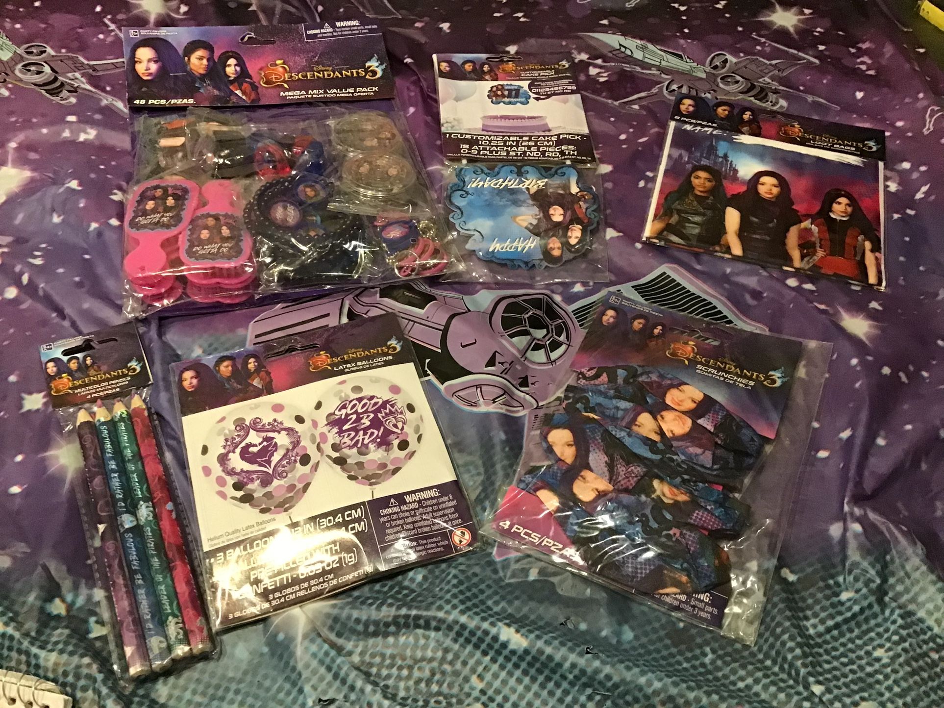 Disney Descendants 3 Party Supplies Bundle -NEW