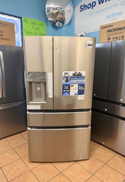 Frigidaire Gallery 36 in. 26.3 Cu. Ft. 4-Door French Door Standard Depth Refrigerator in Smudge-Proof Stainless Steel