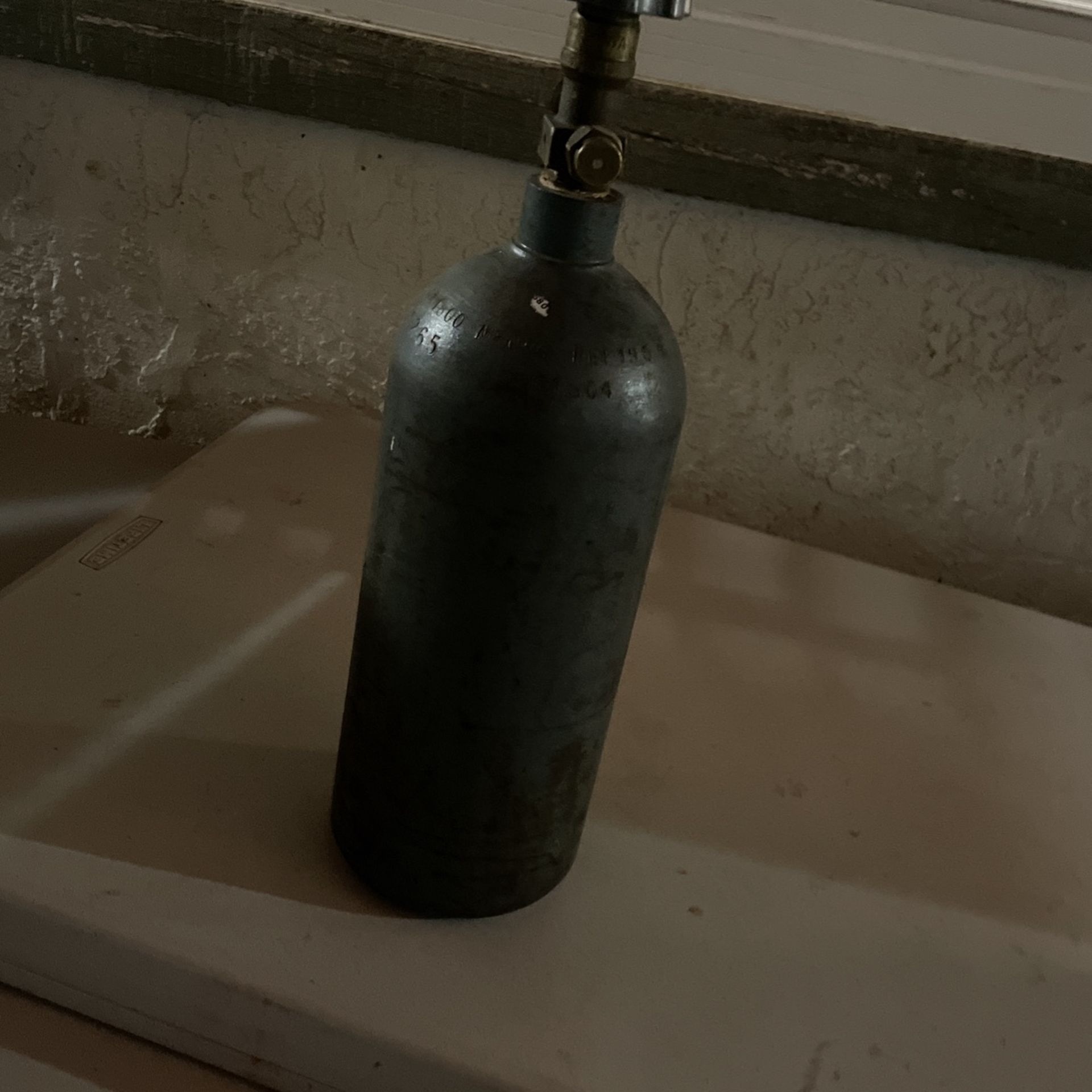 co2 tank 