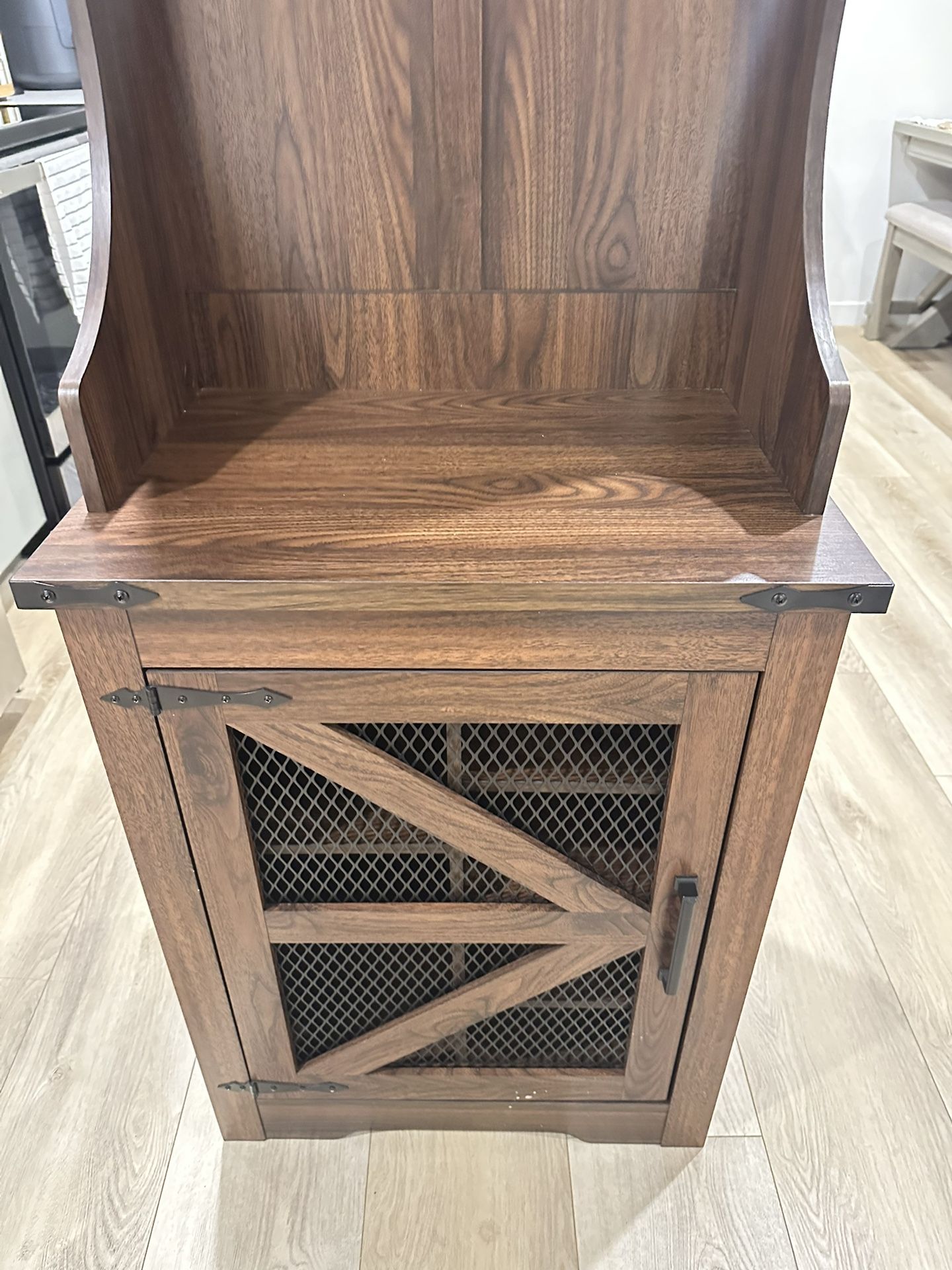 Shoe Rack & Storage