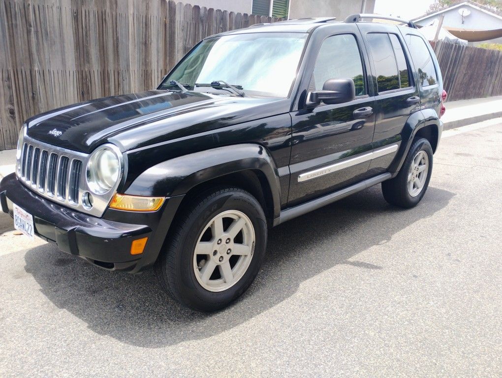 Jeep Liberty.. $2000
