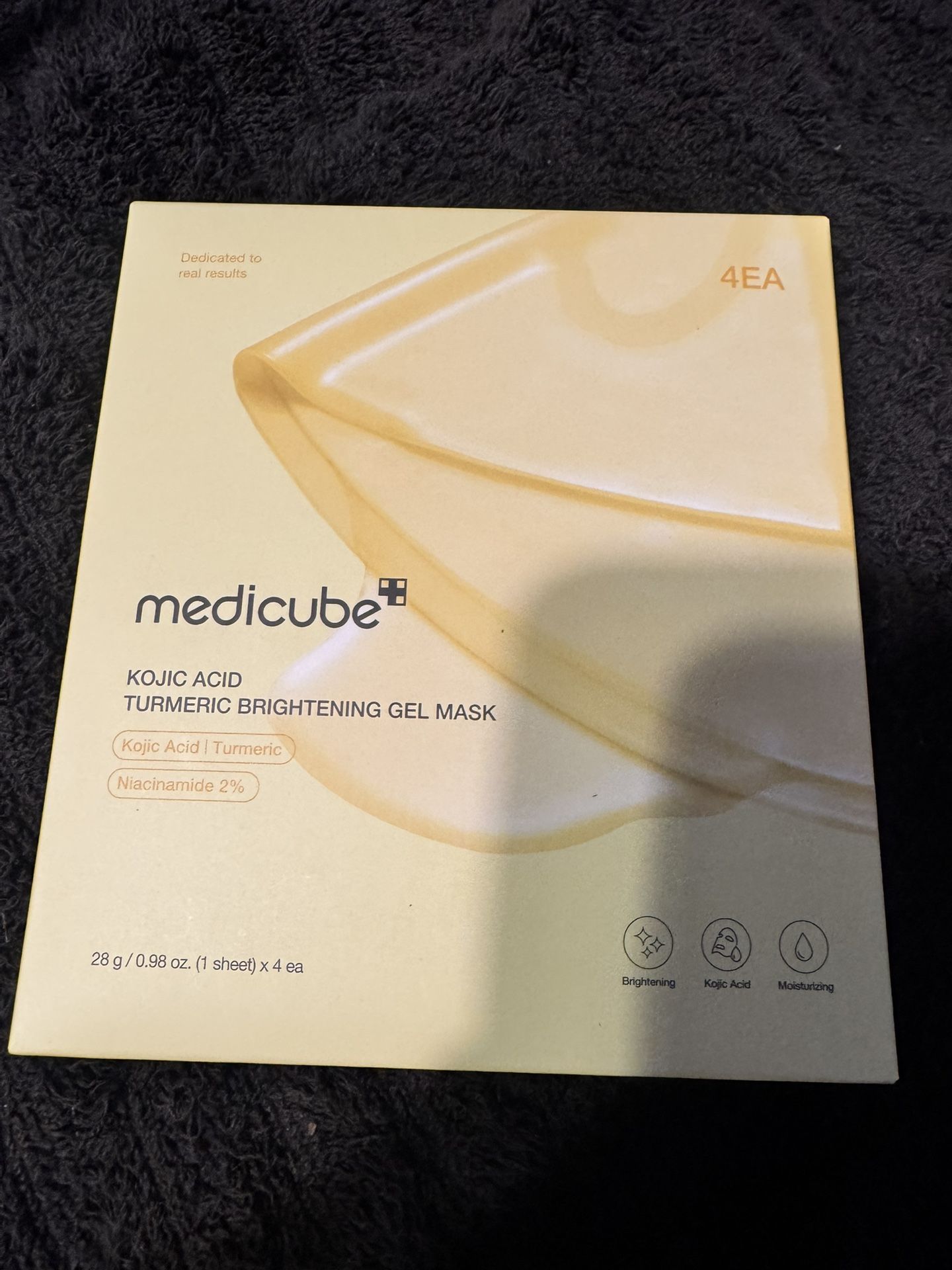 [medicube Official] Kojic Acid Turmeric Gel Mask (4 sheets) | Color Changing Gold Jelly Mask | Overnight Face Mask for Glass Glow Skin, Vitamin C