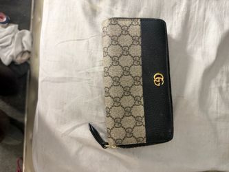 Gucci Bi-color GG Marmont zip around wallet