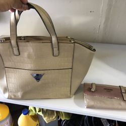 Guess Purse In Good Condition 