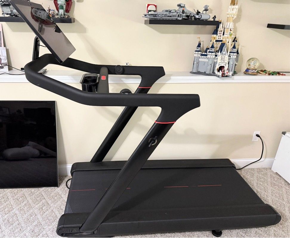 Peloton Tread