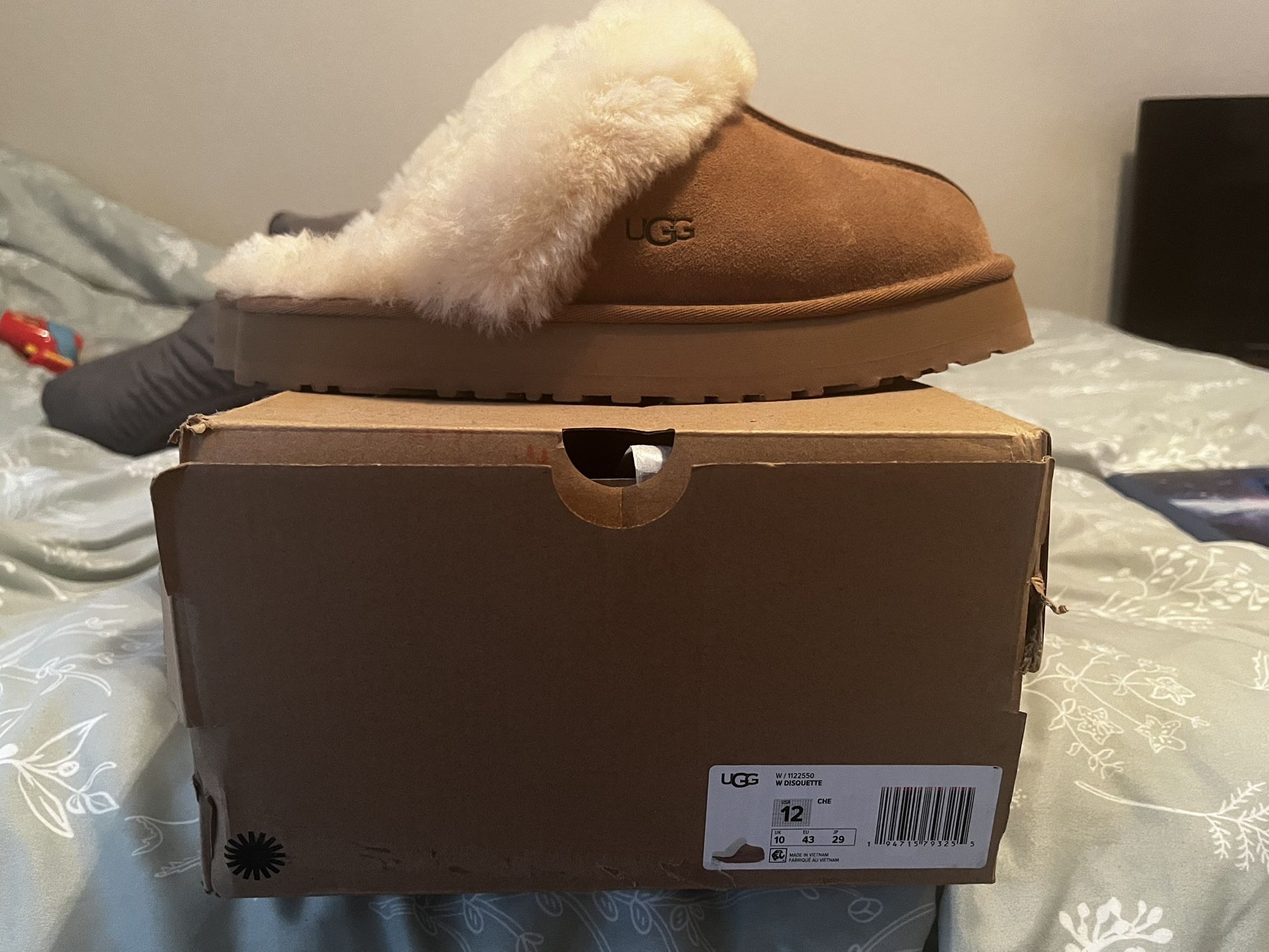 UGG Women’s Disquette slipper