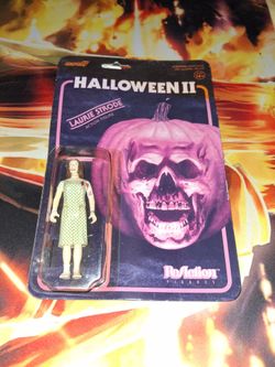 SUPER 7 REACTIONS FIGURES HALLOWEEN 2 LAURIE STRODE ACTION FIGURE...NEW...DAMAGED BOX...SMOKE FREE...$15 OBO...