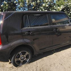 2009 scion Xb