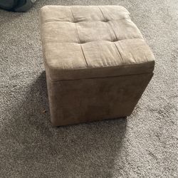 Ottoman-w/storage $5