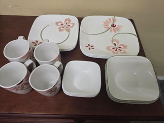 CORELLE DINING SET 20 PIECES EACH