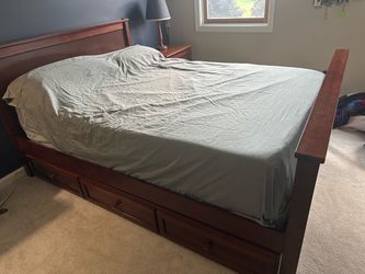 Wood Bed Frame with Pull-Out Trundle Bed