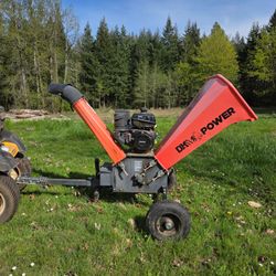 Working Woodchipper