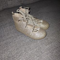 Toddler Size 5 Shoes