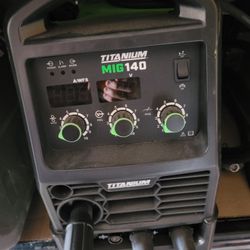 Titanium Mig 140 Welder 