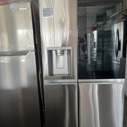 LG Instant view side by side refrigerator