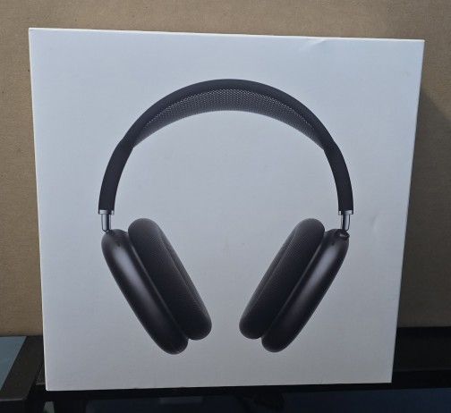 Apple AirPods Max Wireless Over-Ear Headset - Space Gray