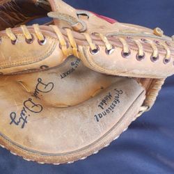 Catcher Glove