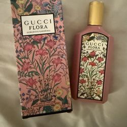 Gucci Flora Gorgeous Gardenia