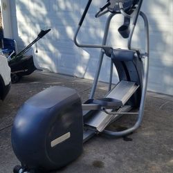 PRECOR Precision Series Elliptical 