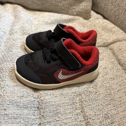 Toddler Boys Nike Shoes Size 6c 