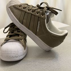 Adidas Shoes New Size 4
