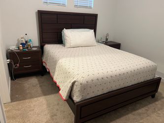 Queen Bedroom Set (Bed Frame + 2 Nightstands) — $400