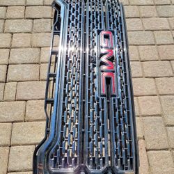 2020-2022 Gmc Sierra 2500 HD, 3500 HD Denalli Grille Wth Camara