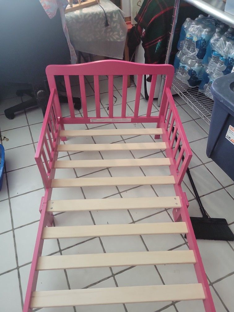 Toddler bed for sale
