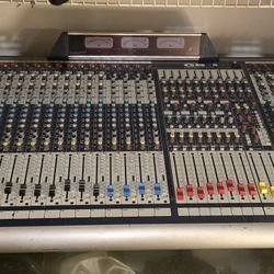 soundcraft gb8 40 channel mixer console