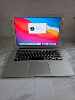 Excellent silver Apple MacBook Air with a 13-inch display. This laptop has a 1.8 GHz Dual-Core Intel Core i5 processor and 8 GB of 1600 MHz DDR3 memor