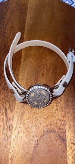 Oil Diffusing Hand Band