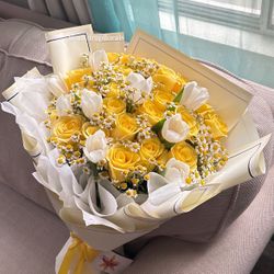 Valentines flower bouquet 