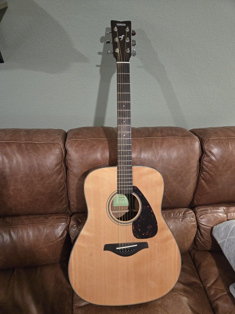 Yamaha FG800J Guitar