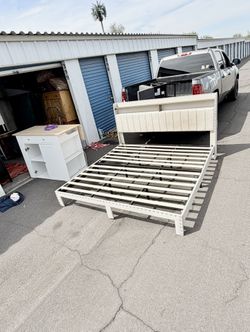 King Bed Frame Good Condition 